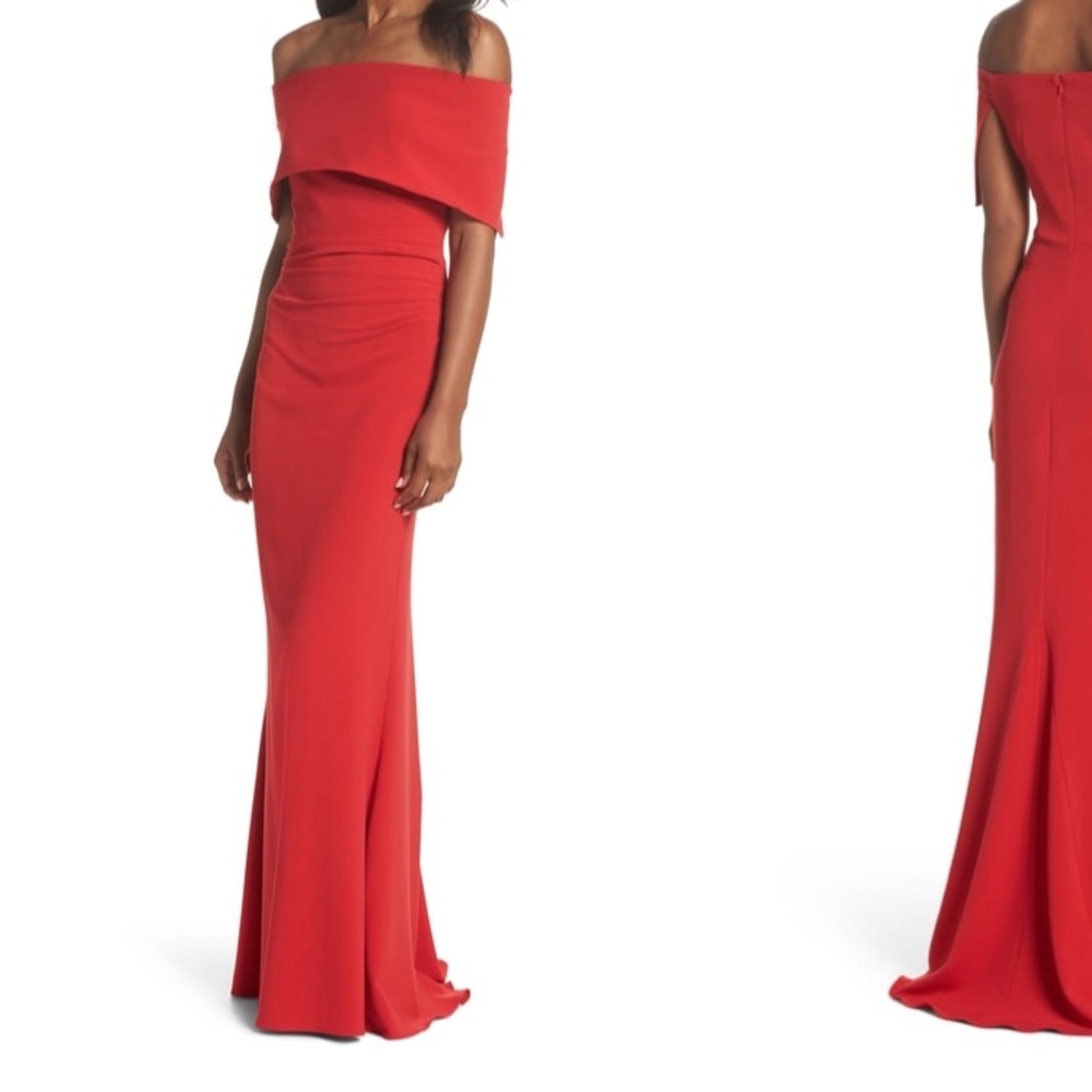 Vince Camuto Red Popover Gown